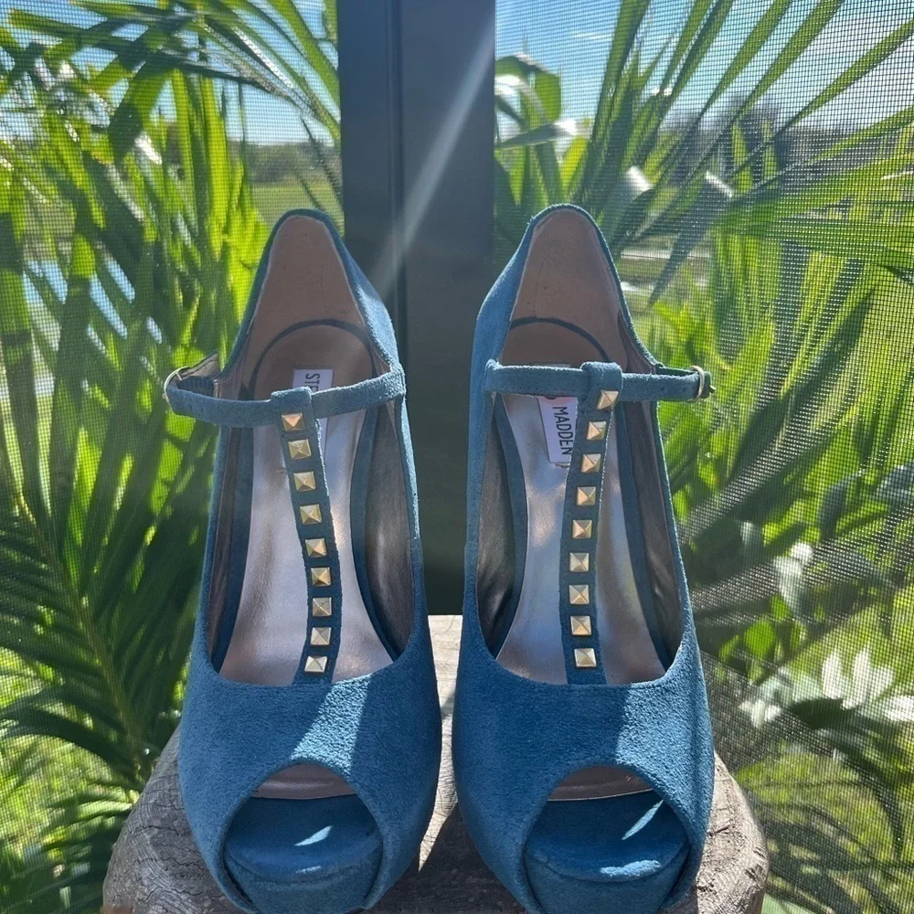 Steve Madden Blue Open Toe Heels